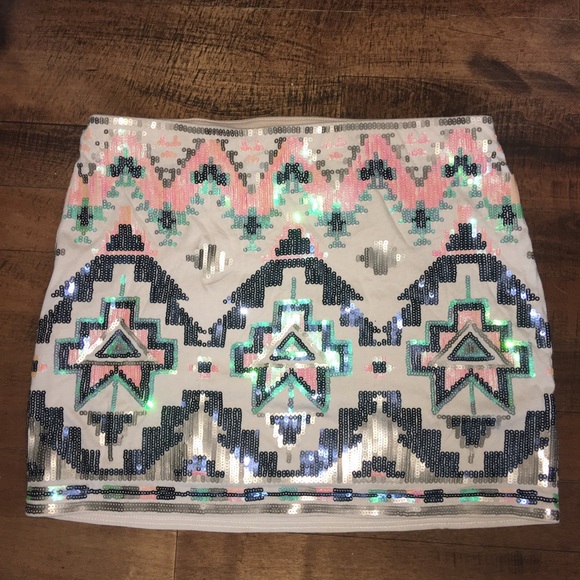 4-7 Item Mystery Bundle - Picture 10 of 16